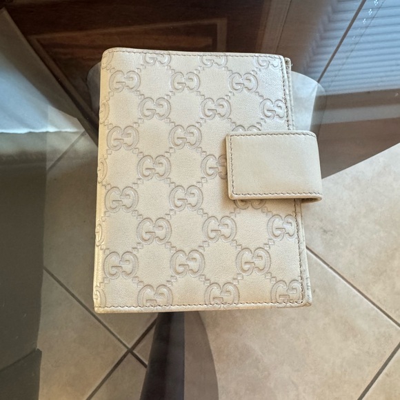 Gucci Guccissima Leather Passport Agenda - Picture 1 of 8